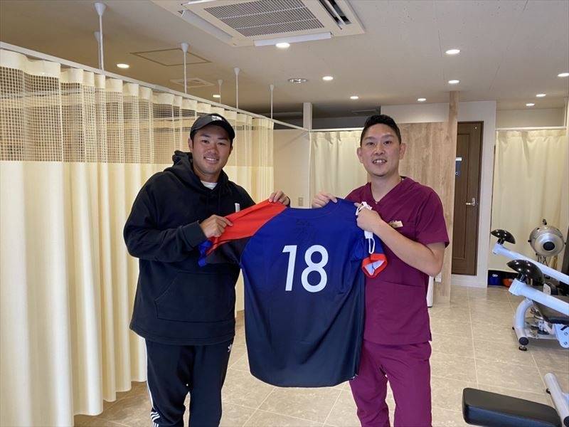 由規選手と一緒に記念撮影